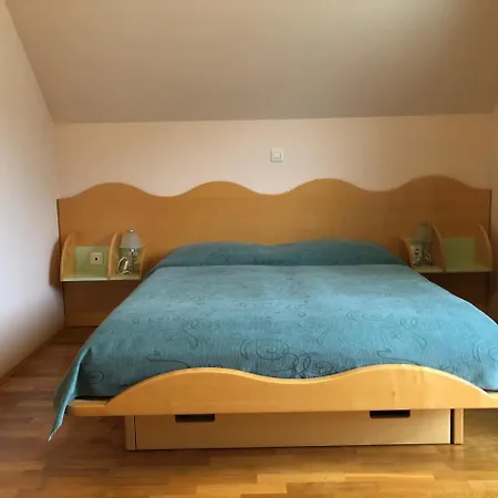 Alpha Center Apartment *