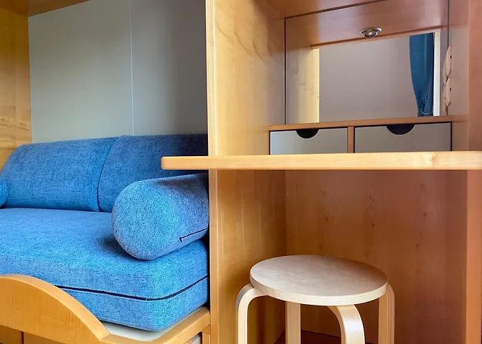 Alpha Center בובק